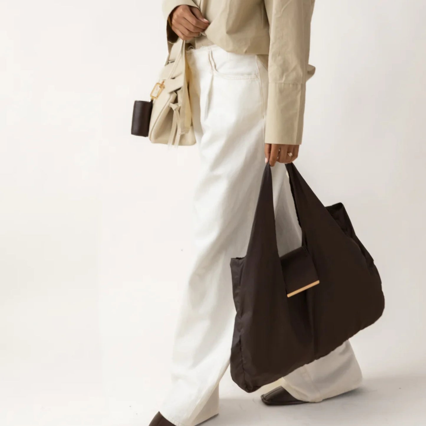 Never Forget a Bag Again – Keychain Tote Holds 50 lbs