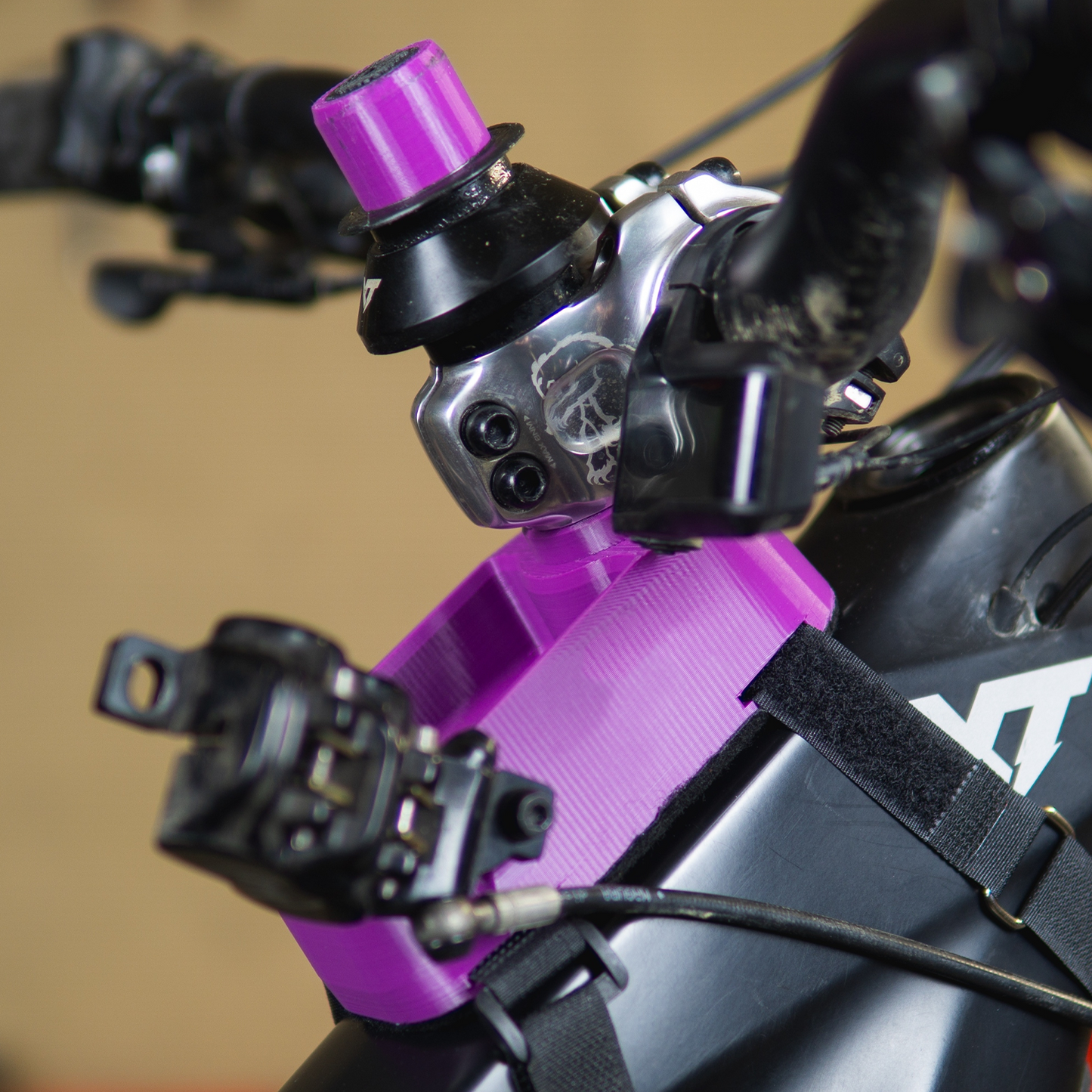 Compact Bike Fork & Handlebar Maintenance Mount