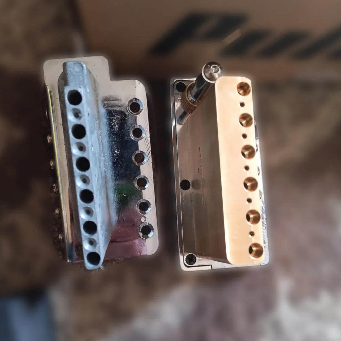 Plug-in guitar tremolo bridge